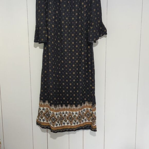 Ryan Michelle Women's Off Shoulder Bell Sleeve Midi Floral Boho Dress Size 4 - Picture 3 of 7